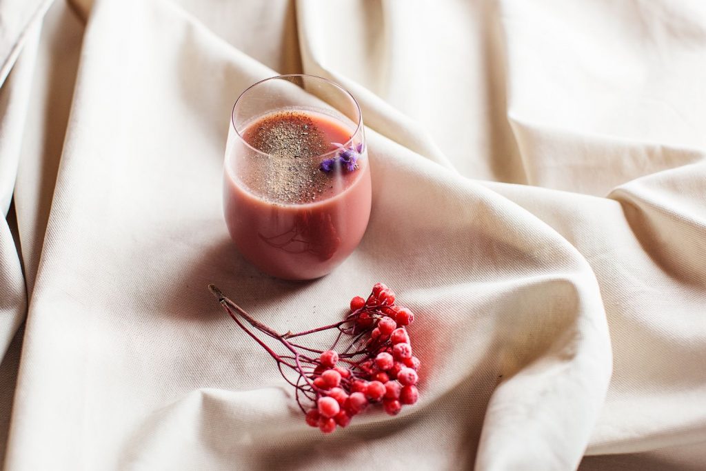 Melkefri smoothie med egg og kraft